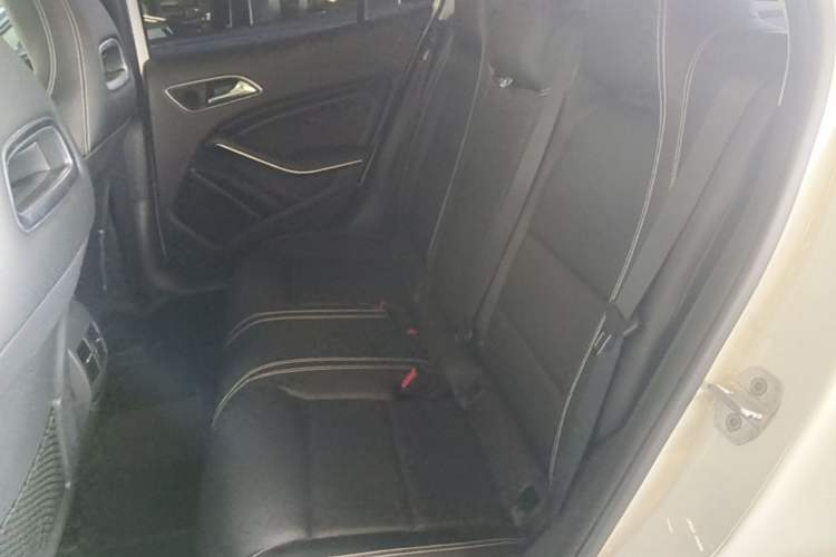 Used Mercedes-Benz GLA 2016 GLA 200 Sport Edition Left Rear Seat