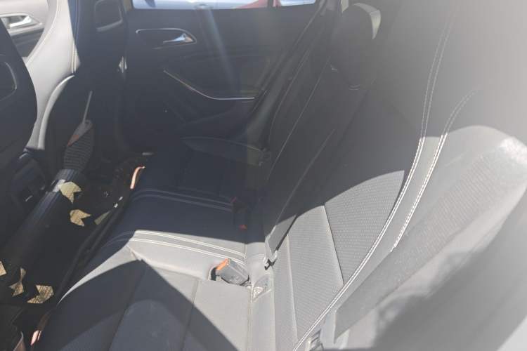 Used Mercedes-Benz GLA 2016 GLA 220 4MATIC Fashion Edition Left Rear Seat
