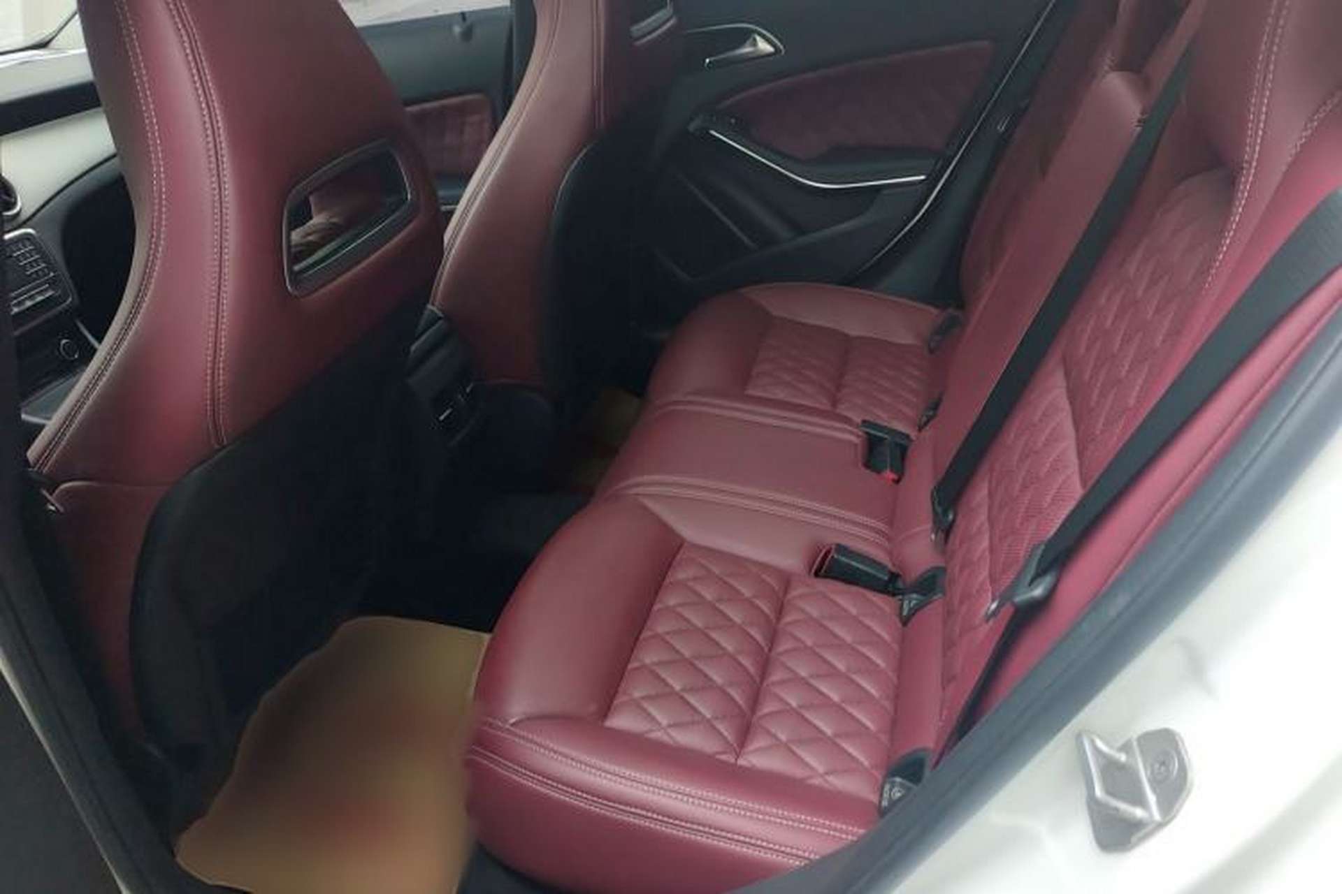 Used Mercedes-Benz GLA 2016 GLA 200 Fashion Model Left Rear Seat