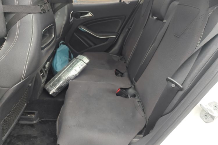 Used Mercedes-Benz GLA 2016 GLA 200 Fashion Model Left Rear Seat