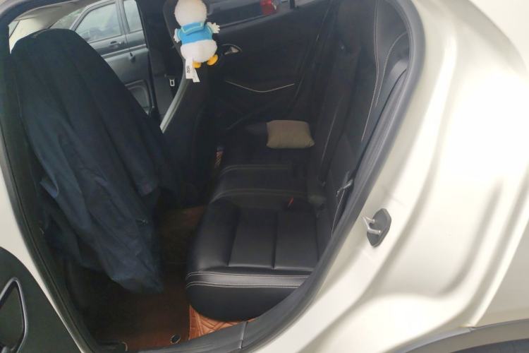 Used Mercedes-Benz GLA 2016 GLA 200 Fashion Model Left Rear Seat