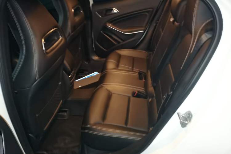 Used Mercedes-Benz GLA 2016 GLA 220 4MATIC Fashion Edition Left Rear Seat