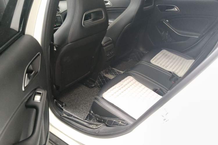 Used Mercedes-Benz GLA 2016 GLA 200 Sport Edition Left Rear Seat