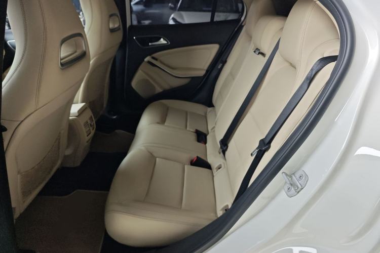 Used Mercedes-Benz GLA 2016 GLA 200 Sport Edition Left Rear Seat