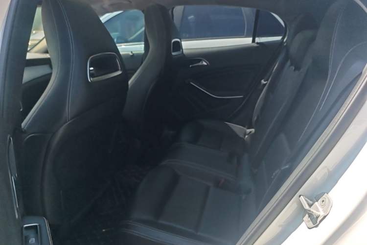 Used Mercedes-Benz GLA 2016 GLA 200 Sport Edition Left Rear Seat