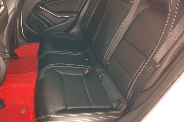 Used Mercedes-Benz GLA 2016 GLA 200 Fashion Model Left Rear Seat