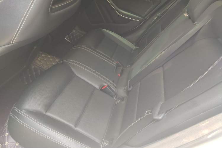 Used Mercedes-Benz GLA 2016 GLA 200 Sport Edition Left Rear Seat