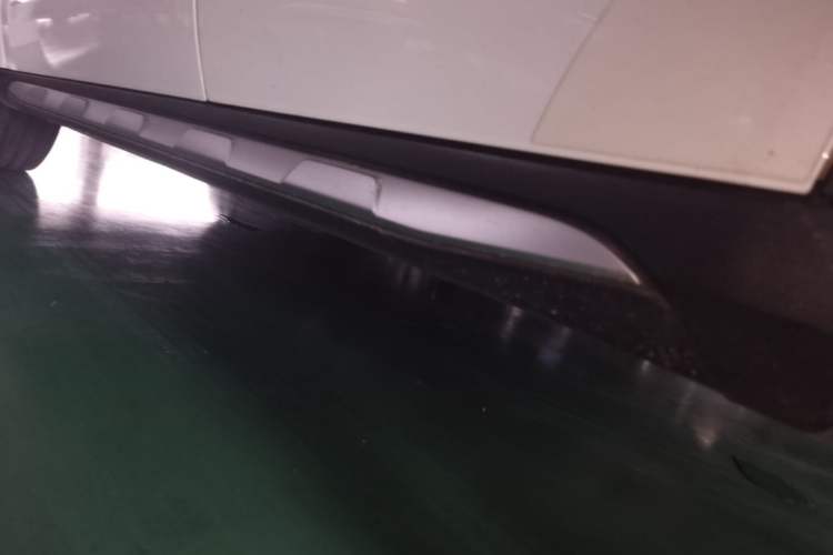 Used Mercedes-Benz GLA 2016 GLA 200 Sport Edition Left Side Sill