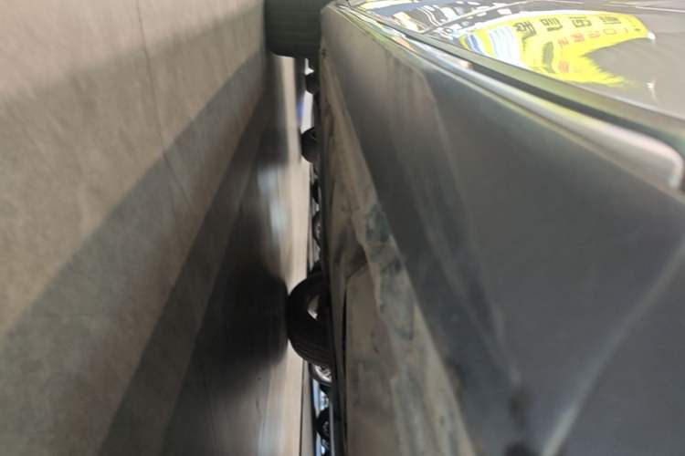 Used Mercedes-Benz GLA 2016 GLA 200 Sport Edition Left Side Sill