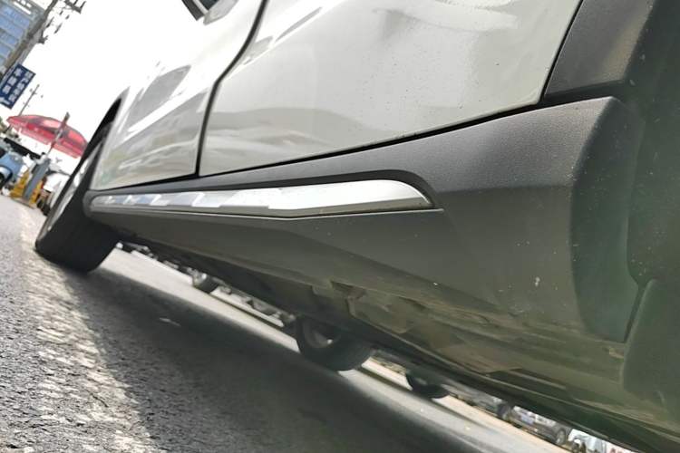 Used Mercedes-Benz GLA 2016 GLA 200 Sport Edition Left Side Sill