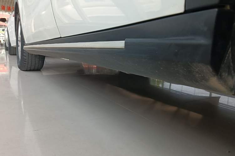 Used Mercedes-Benz GLA 2016 GLA 200 Sport Edition Left Side Sill