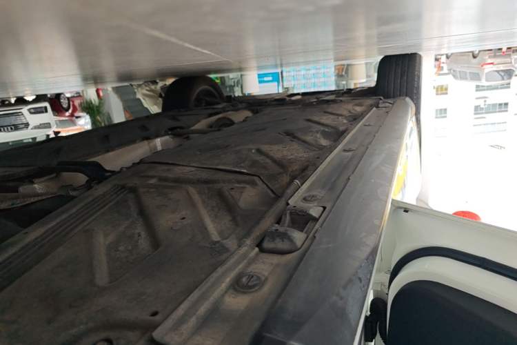 Used Mercedes-Benz GLA 2016 GLA 200 Fashion Model Left Side Sill