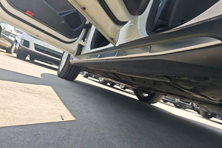 Used Mercedes-Benz GLA 2016 GLA 200 Sport Edition Left Side Sill