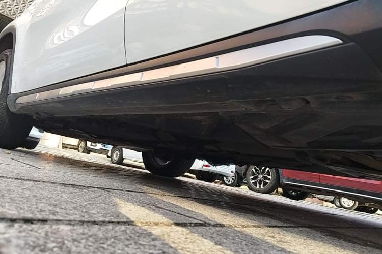 Used Mercedes-Benz GLA 2016 GLA 200 Sport Edition Left Side Sill