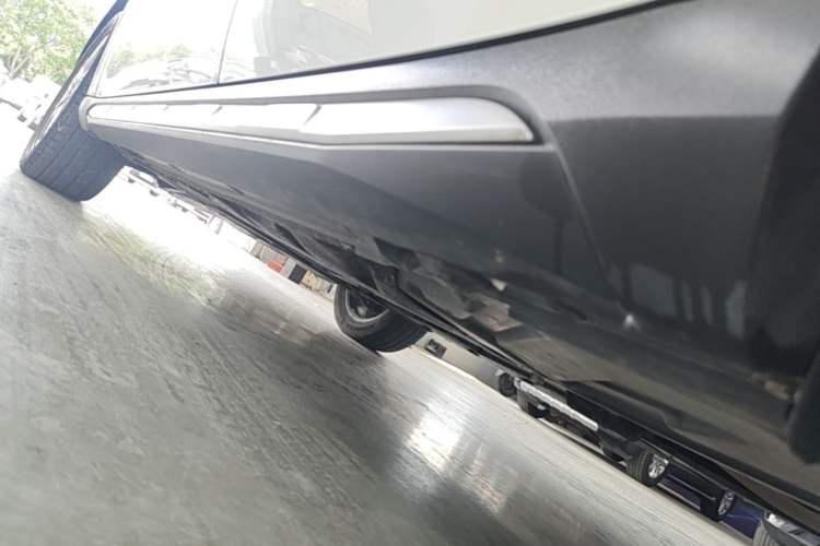 Used Mercedes-Benz GLA 2016 GLA 200 Sport Edition Left Side Sill