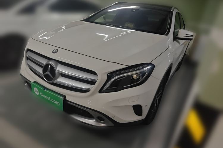 Used Mercedes-Benz GLA 2016 GLA 220 4MATIC Fashion Edition Guazi used car, China used car export, Used car for sale, Used cars, Cheapest cars for sale