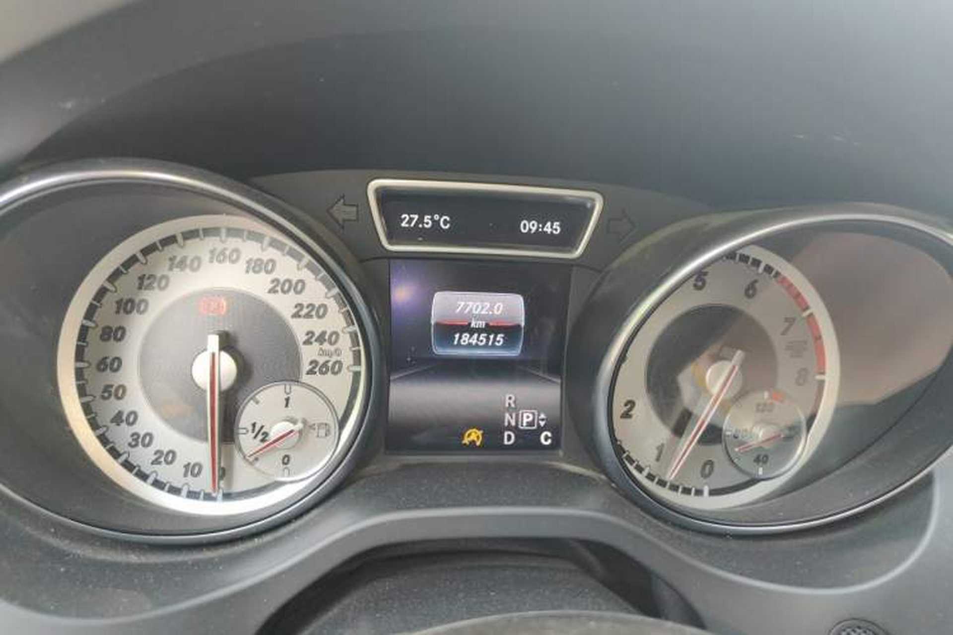 Used Mercedes-Benz GLA 2016 GLA 200 Sport Edition Odometer Close Up
