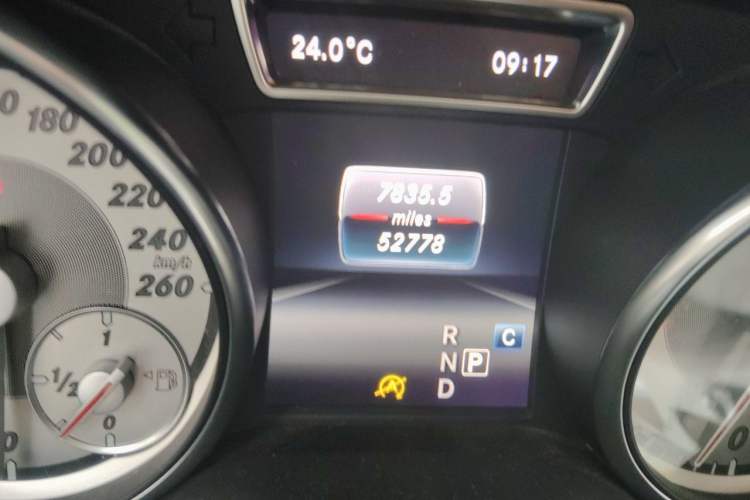 Used Mercedes-Benz GLA 2016 GLA 200 Sport Edition Odometer Close Up