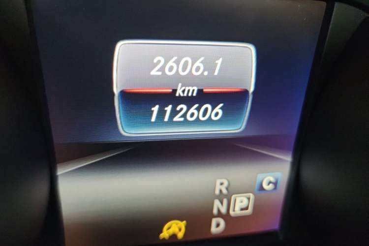 Used Mercedes-Benz GLA 2016 GLA 200 Sport Edition Odometer Close Up