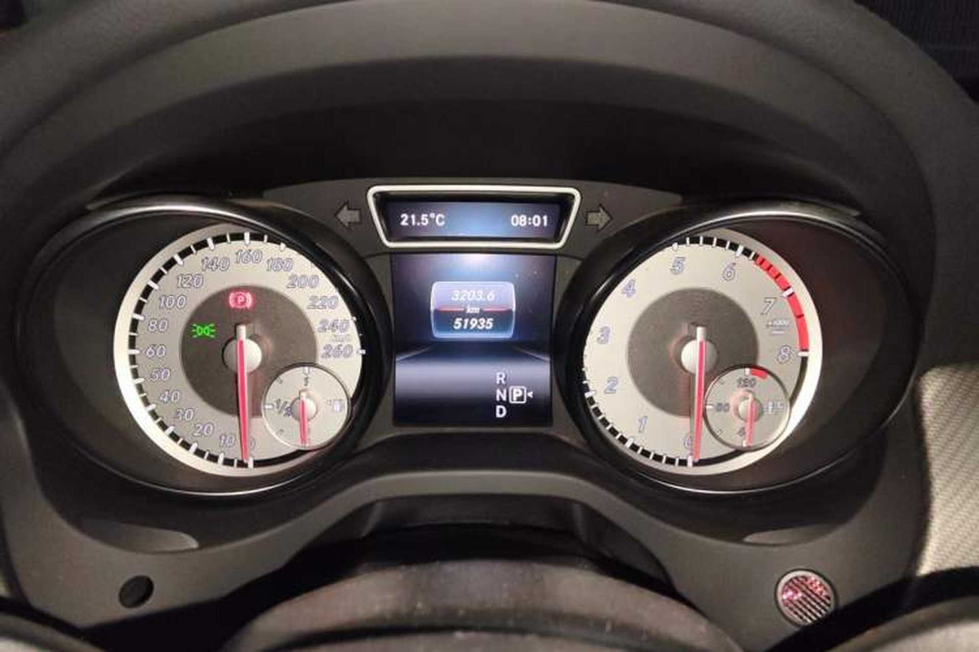 Used Mercedes-Benz GLA 2016 GLA 220 4MATIC Fashion Edition Odometer Close Up