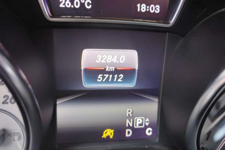 Used Mercedes-Benz GLA 2016 GLA 200 Sport Edition Odometer Close Up