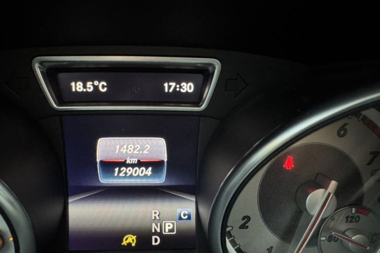 Used Mercedes-Benz GLA 2016 GLA 220 4MATIC Fashion Edition Odometer Close Up