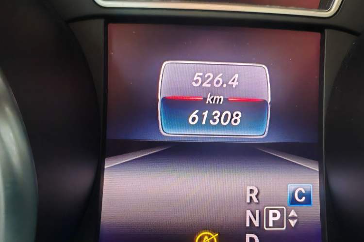 Used Mercedes-Benz GLA 2016 GLA 200 Sport Edition Odometer Close Up