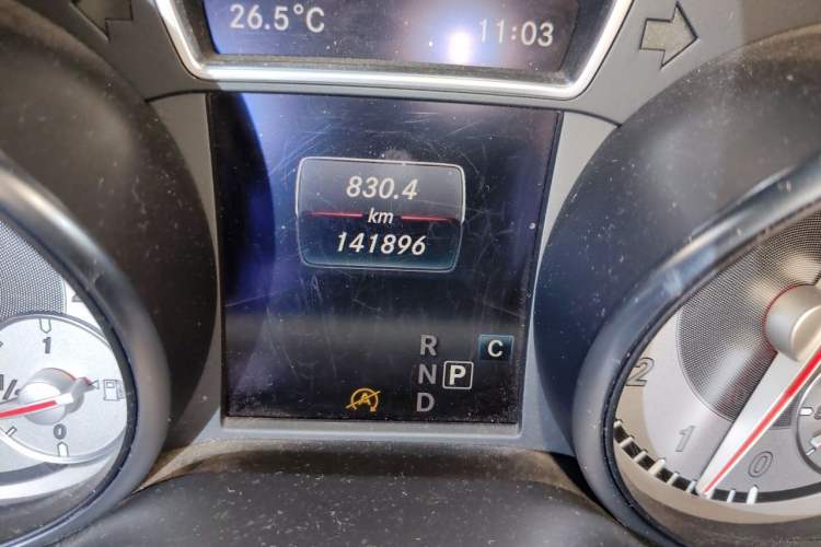 Used Mercedes-Benz GLA 2016 GLA 200 Sport Edition Odometer Close Up
