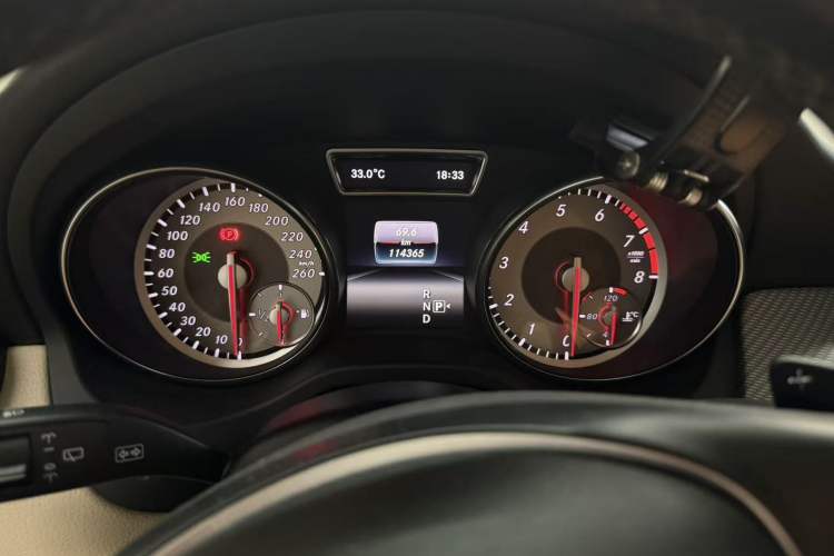 Used Mercedes-Benz GLA 2016 GLA 200 Sport Edition Odometer Close Up