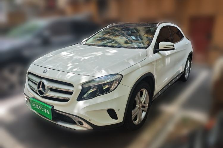 Used Mercedes-Benz GLA 2016 GLA 200 Sport Edition Guazi used car, China used car export, Used car for sale, Used  cars, Cheapest cars for sale