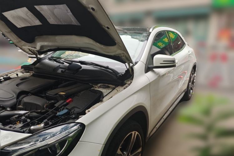 Used Mercedes-Benz GLA 2016 GLA 220 4MATIC Luxury Model Guazi used car, China used car export, Used car for sale, Used cars, Cheapest cars for sale