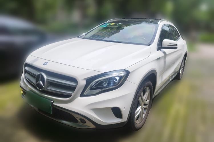 Used Mercedes-Benz GLA 2016 GLA 200 Sport Edition Guazi used car, China used car export, Used car for sale, Used Mercedes-Benz cars, Cheapest cars for sale