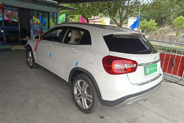 Used Mercedes-Benz GLA 2016 GLA 200 Fashion Model Rear Left 45 Deg