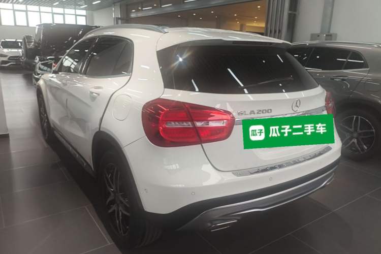 Used Mercedes-Benz GLA 2016 GLA 200 Fashion Model Rear Left 45 Deg