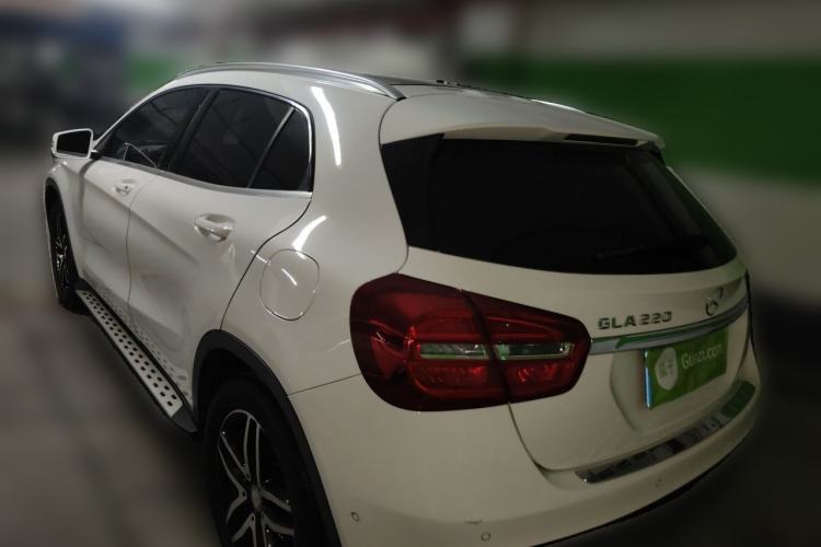 Used Mercedes-Benz GLA 2016 GLA 200 Fashion Model Rear Left 45 Deg