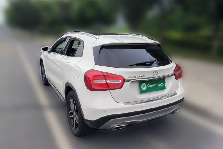 Used Mercedes-Benz GLA 2016 GLA 200 Fashion Model Rear Left 45 Deg