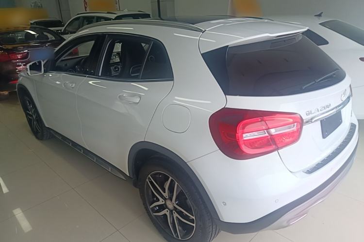 Used Mercedes-Benz GLA 2016 GLA 200 Fashion Model Rear Left 45 Deg