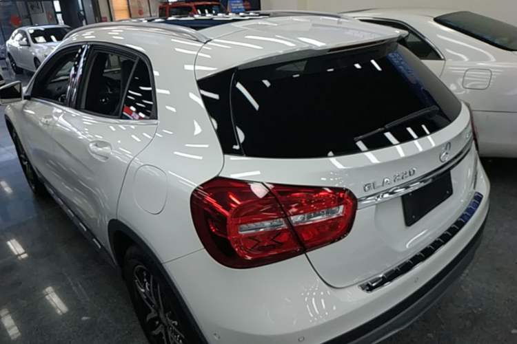 Used Mercedes-Benz GLA 2016 GLA 220 4MATIC Fashion Edition Rear Left 45 Deg