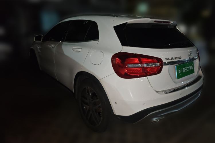 Used Mercedes-Benz GLA 2016 GLA 220 4MATIC Fashion Edition Rear Left 45 Deg