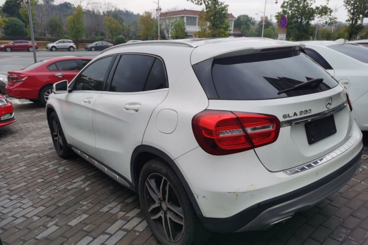Used Mercedes-Benz GLA 2016 GLA 200 Fashion Model Rear Left 45 Deg