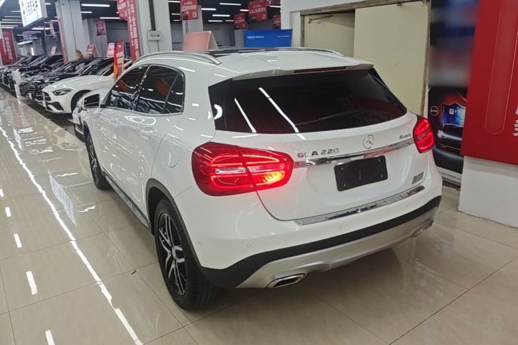 Used Mercedes-Benz GLA 2016 GLA 220 4MATIC Fashion Edition Rear Left 45 Deg