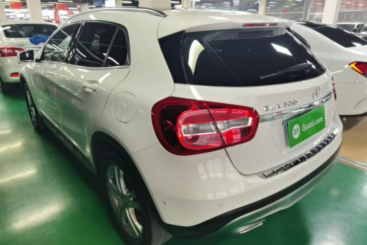 Used Mercedes-Benz GLA 2016 GLA 200 Sport Edition Rear Left 45 Deg