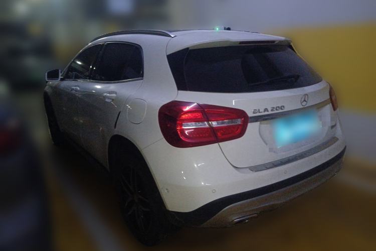 Used Mercedes-Benz GLA 2016 GLA 200 Fashion Model Rear Left 45 Deg
