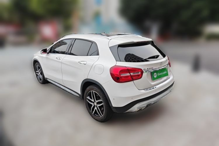 Used Mercedes-Benz GLA 2016 GLA 200 Fashion Model Rear Left 45 Deg