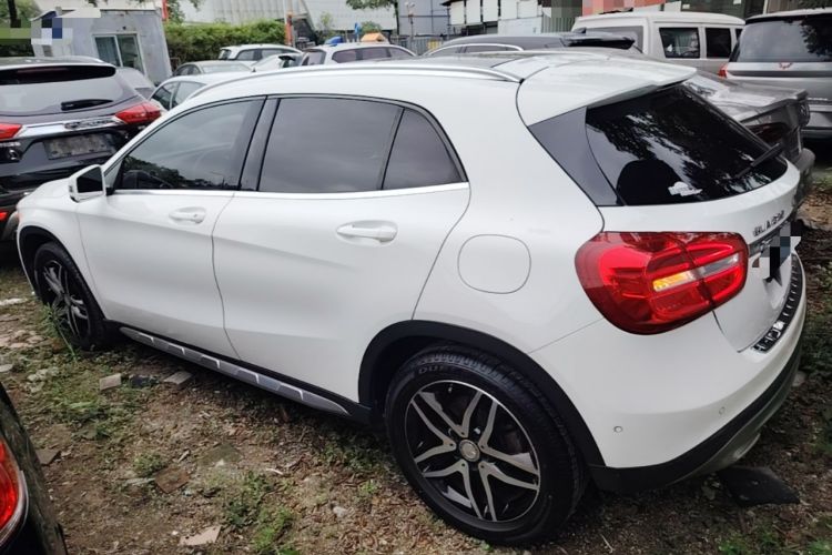 Used Mercedes-Benz GLA 2016 GLA 220 4MATIC Fashion Edition Rear Left 45 Deg