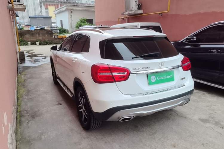 Used Mercedes-Benz GLA 2016 GLA 200 Fashion Model Rear Left 45 Deg