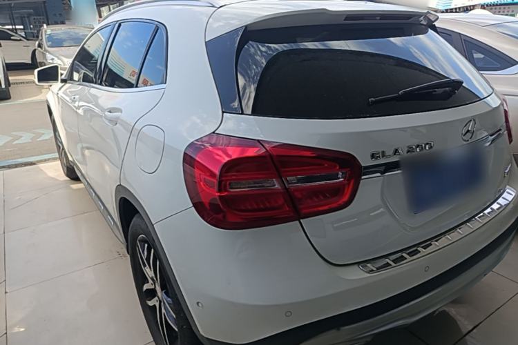 Used Mercedes-Benz GLA 2016 GLA 200 Fashion Model Rear Left 45 Deg