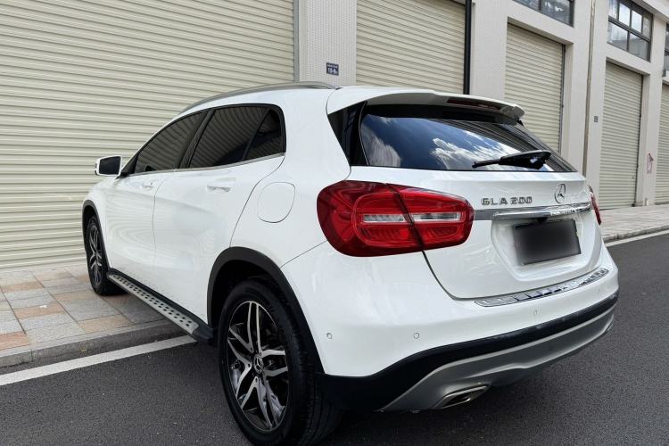 Used Mercedes-Benz GLA 2016 GLA 200 Fashion Model Rear Left 45 Deg
