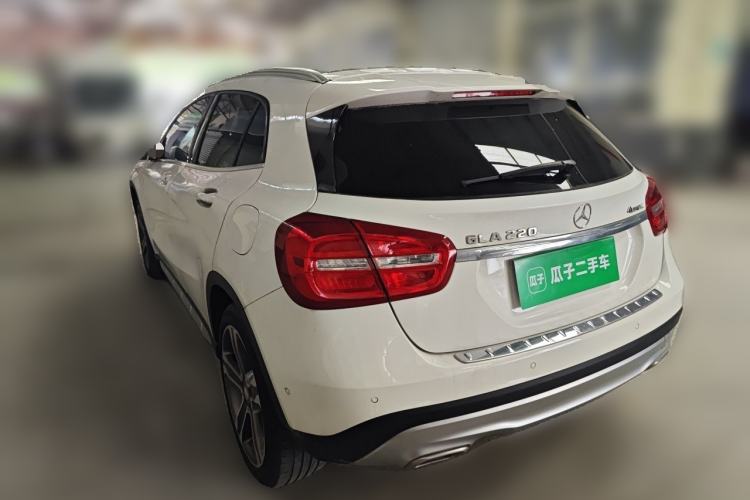Used Mercedes-Benz GLA 2016 GLA 220 4MATIC Luxury Model Rear Left 45 Deg
