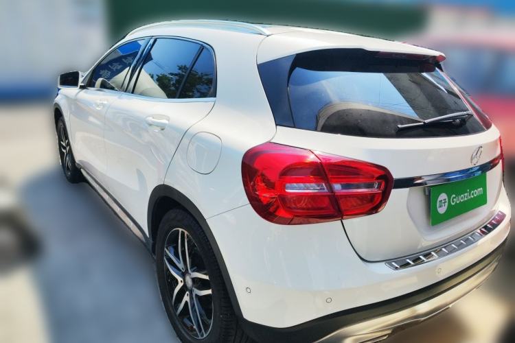 Used Mercedes-Benz GLA 2016 GLA 200 Fashion Model Rear Left 45 Deg
